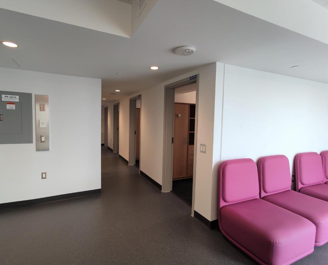 Toronto Metropolitan University-Daphne Cockwell Complex Residence Esterno foto