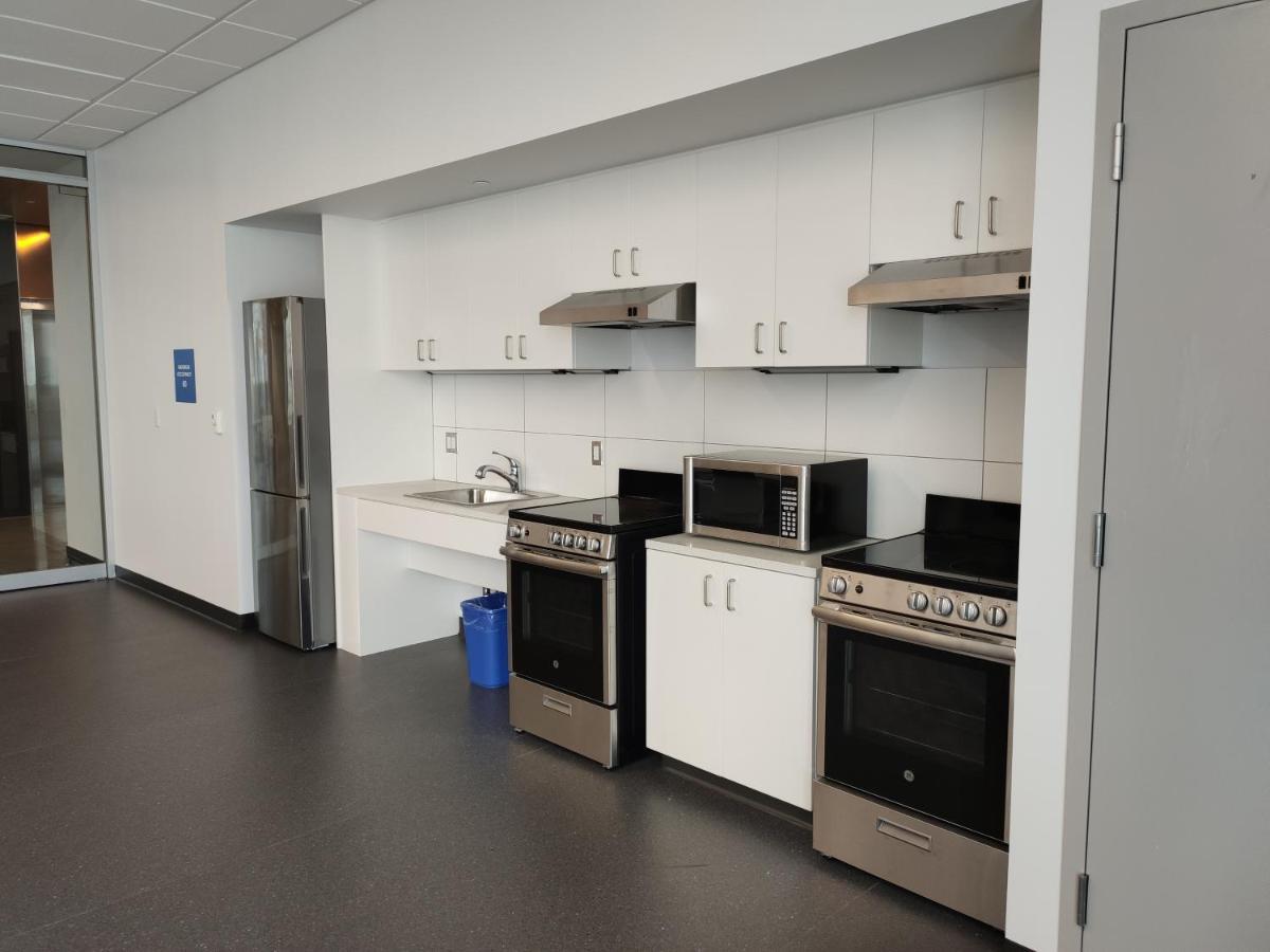 Toronto Metropolitan University-Daphne Cockwell Complex Residence Esterno foto