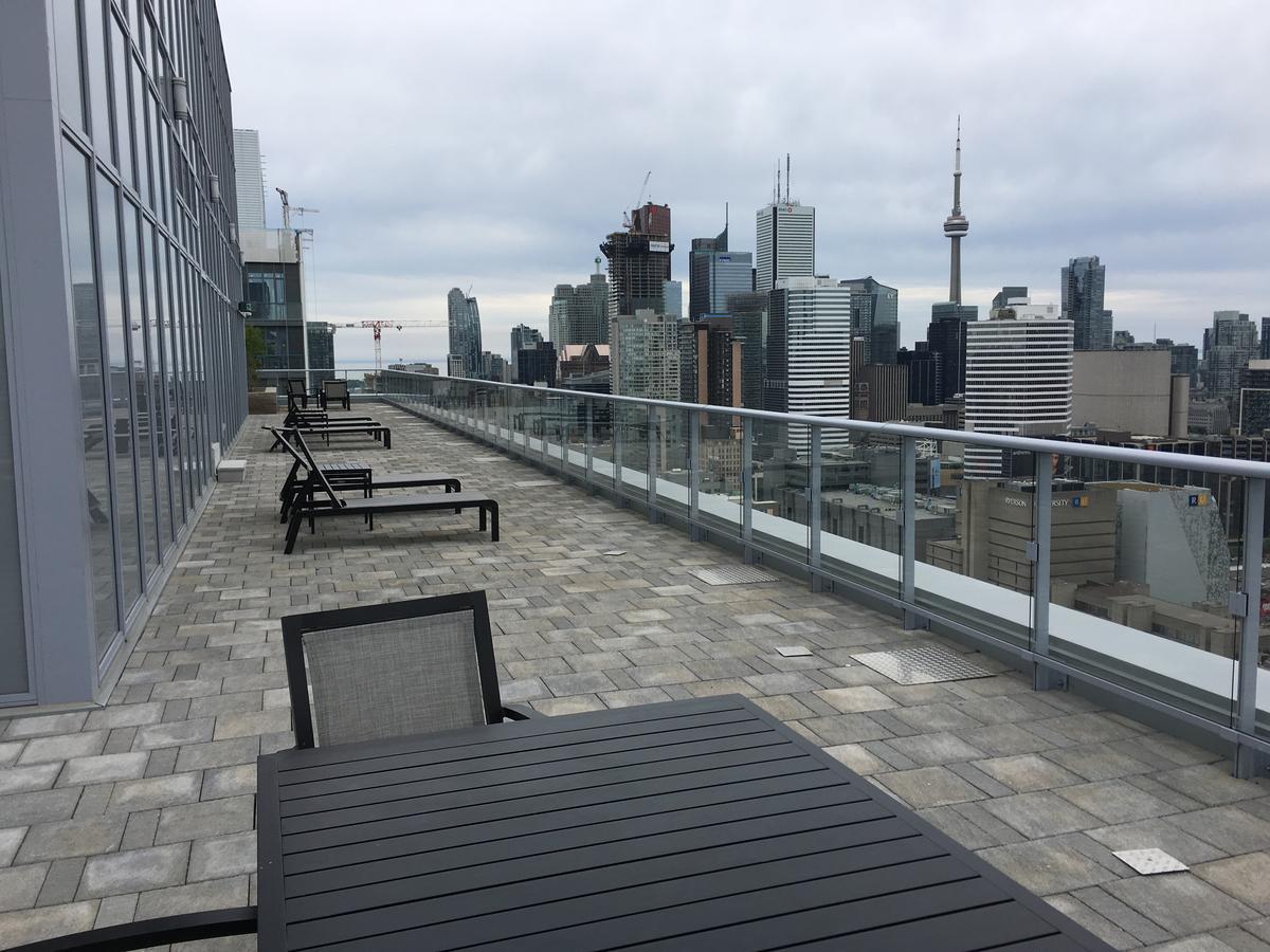 Toronto Metropolitan University-Daphne Cockwell Complex Residence Esterno foto