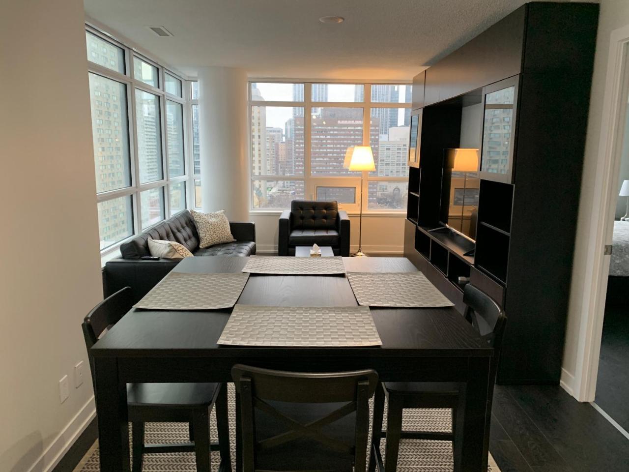 Toronto Metropolitan University-Daphne Cockwell Complex Residence Esterno foto