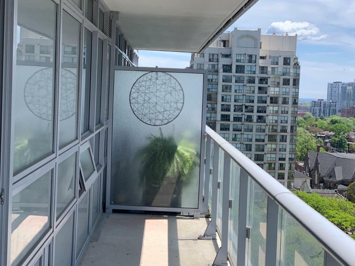 Toronto Metropolitan University-Daphne Cockwell Complex Residence Esterno foto